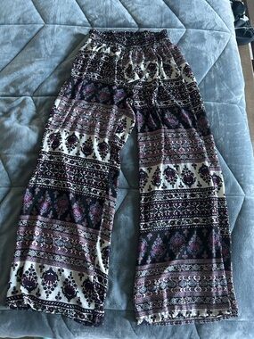 Boho Wide-Leg Patterned Palazzo Pants - Black & Cream with Pink Accents